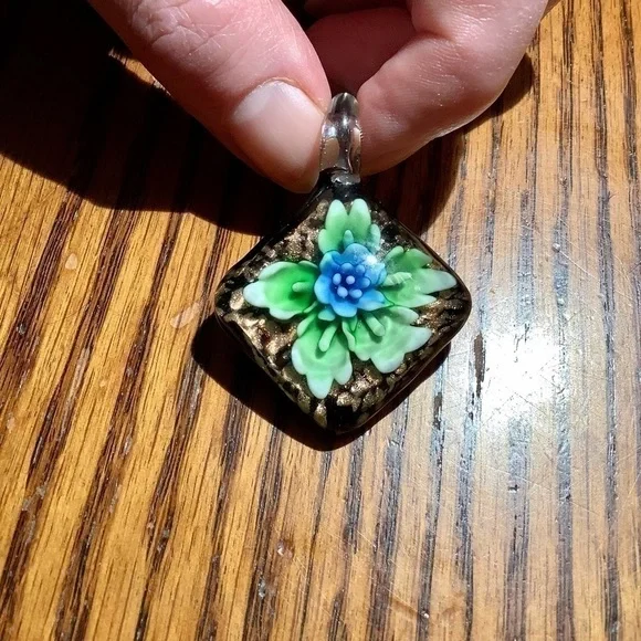 Blown Glass Floral Pendant - Picture 4 of 6